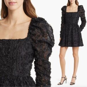 blue white floral print dress Ellie Strapless Mini - 4 Stunning Akira Mini Dress Luxury Fashion Color:Noir / Brule the Sophia Dress features